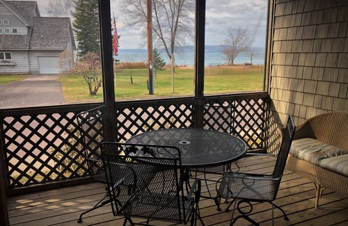 La Pointe Condo | Parkside Condo 7 - Condo Conveniently Located Across from Joni`s Beach