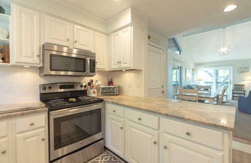 Kiawah Island Villa | Parkside Lagoon Villa THANKSGIVING-Wk of Nov 22 Wide Open.6 Min Walk 2 Beach& Pk
