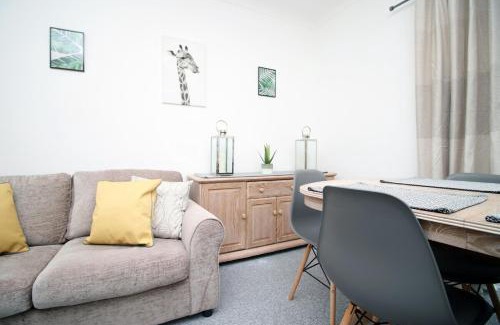 Newport Apartment | Parkview - Spacious 3 Bed - Parking - WIFI