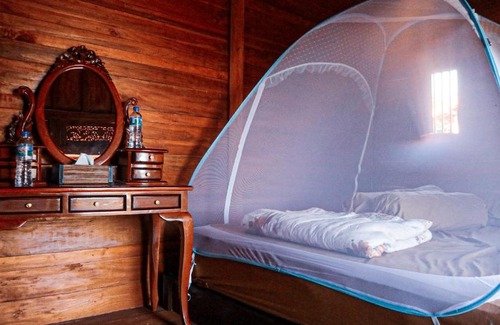 Manggarai Cabin | ParLezo
