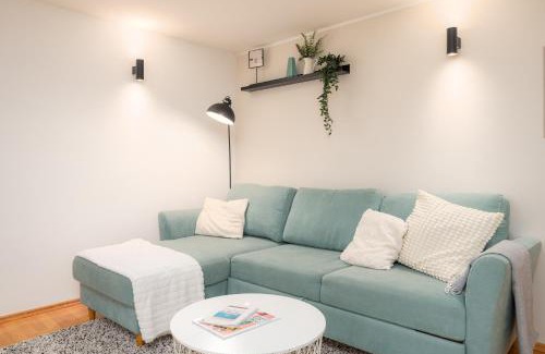 Parnu Apartment | Pärnu Old Town Apartment with Patio