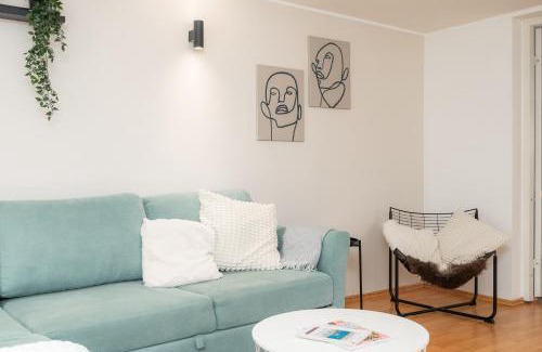 Parnu Apartment | Pärnu Old Town Apartment with Patio