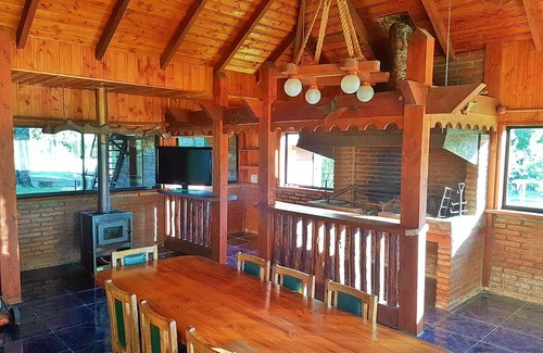 Villarrica House | Parque Los Arrayanes & Salon de Eventos