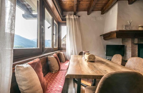 Bagergue Apartment | Parsan by SeaMount Rentals