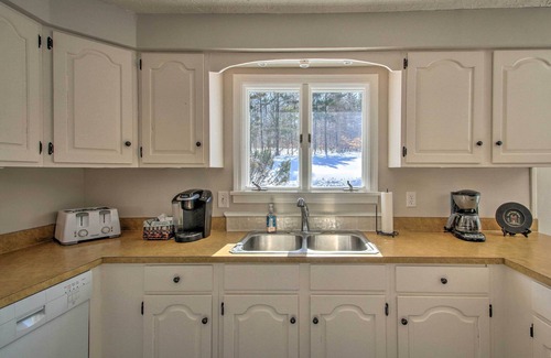 Parsonsfield House | Parsonsfield Vacation Rental Near Skiing & Lakes!