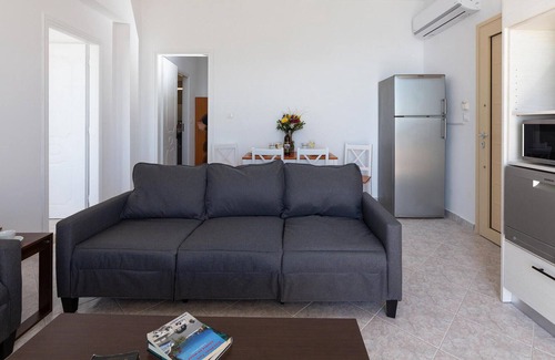 Vlachata House | Part of a collection of apartments and villas, Ionian Dreaming is in an enviable location, sitting a