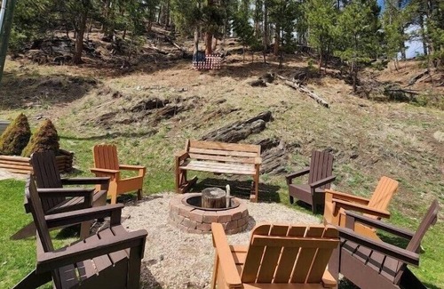 Hill City Cabin | Part of Allen Gulch Cabins. Minutes to Mt. Rushmore, Crazy Horse, Custer, trails