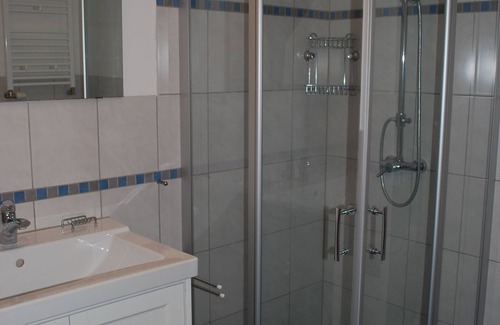 Moresnet-Chapelle Apartment | Part of an old manor with a large swimming pond at the border triangle B, NL, D