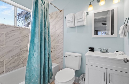 Fort Pierce Hotel | Partial Ocean View Hotel Room with Balcony- King Bed #1