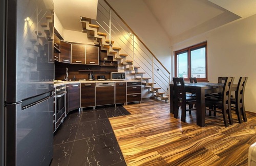 Krzyki Apartment | Partynice State Two-Level Apartment