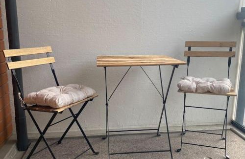 Turku Apartment | Parvekkeellinen moderni asunto