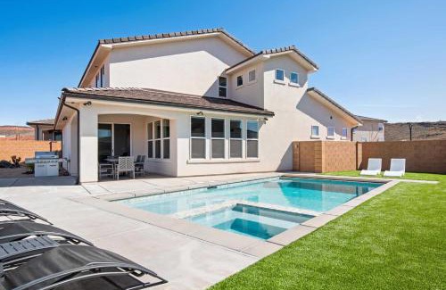 Washington House | Paseos Poolhouse home