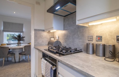 Newton Mearns Apartment | Pass the Keys | Beautiful Maisonette SW Glasgow