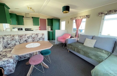 Southerness House | Pass the Keys | Beautiful Beach Lodge with Outstanding Sea Views