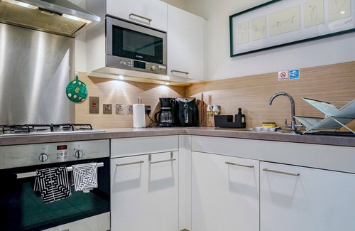 Cathedral Quarter Apartment | Pass the Keys | Cathedral Quarter | City Centre | Walk Everywhere