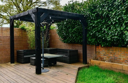 Llanishen House | Pass the Keys | Classy house in Llanishen!