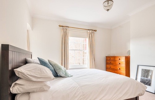 Ironbridge House | Pass the Keys | Cosy 2 Bed Cottage With Views of The Iron Bridge