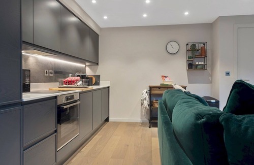Backbarrow Apartment | Pass the Keys | Exceptional 3 Bedroom River View Apartment