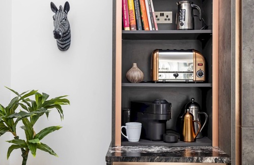 Plumpton Green House | Pass The Keys Uniquely Renovated Luxury Retreat
