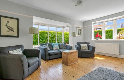 Birchington House | Pass the Keys Little Haven A stunning Bungalow in Minnis Bay