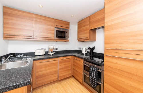 Reading City Centre Apartment | Pass the Keys | Lovely Central Reading Flat