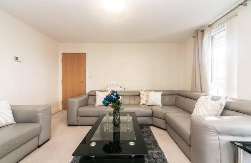 Whittington Apartment | Pass the Keys Modern 2Bedroom & 2Bathroom Apartment in Colindale - North London