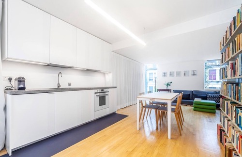 Herne Hill House | Pass the Keys | Modern Chic Home in London