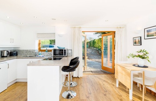 Little Witcombe House | Pass the Keys | Rural Retreat in Rowington, Warwickshire