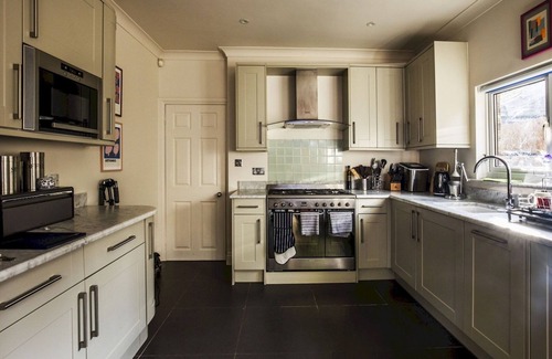 North Kensington House | Pass the Keys | Snoopys Themed London Home