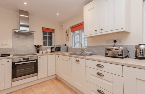 Church Stretton House | Pass the Keys | Spacious home, sleeps 9 - walker & cyclist retreat