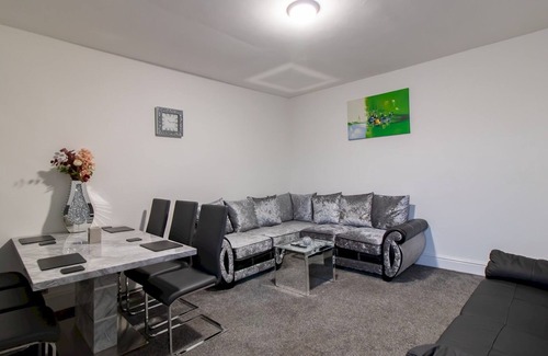 Newcastle-upon-Tyne Apartment | Pass the Keys | Stylish Maisonette Newcastle