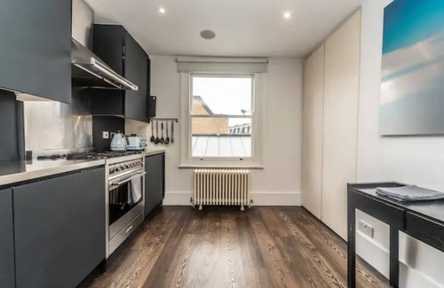 Harrow Road Apartment | Pass the Keys | Stylish 3-Bed Duplex Apartment Near Notting Hill