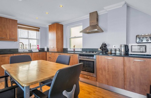 Herne Bay Apartment | Pass the Keys | Sunset Cottage Luxury Home On The Seafront