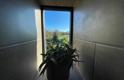 Hayfield House | Pass the Keys | The Cosy Romantic and Elegant for 2 with Hot Tub