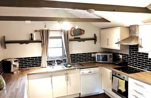 Abbess Roding House | Pass the Keys | The Granary the perfect Country Cottage all year