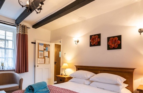 Staindrop House | Pass the Keys | The Snuggery - Super Cute Cottage in the Durham Dales