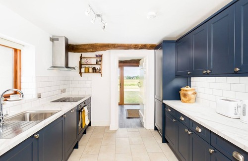 Hampton Lucy House | Pass the Keys | The Writer's Retreat