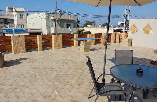 Gerani Apartment | Passatempo Casa spacious relaxing 3bedroom apart huge veranda 300m from the sea