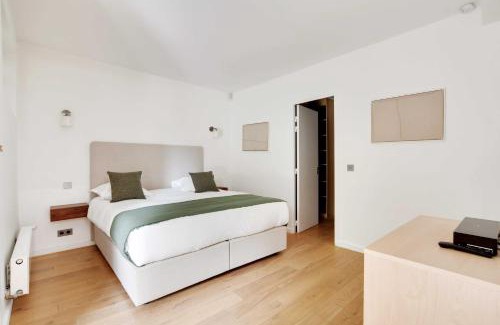 16th Arrondissement Apartment | Passy - Eiffel Tower - Amazing 2BR with garden