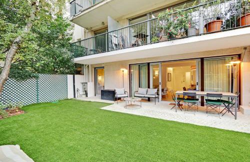16th Arrondissement Apartment | Passy - Eiffel Tower - Amazing 2BR with garden