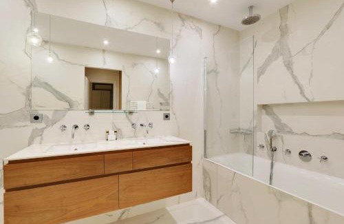 16th Arrondissement Apartment | Passy - Eiffel Tower - Amazing 2BR with garden