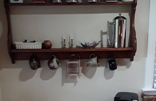 Greensboro Apartment | Pastoral retreat in the middle of Burmil Park, yet minutes from amenities