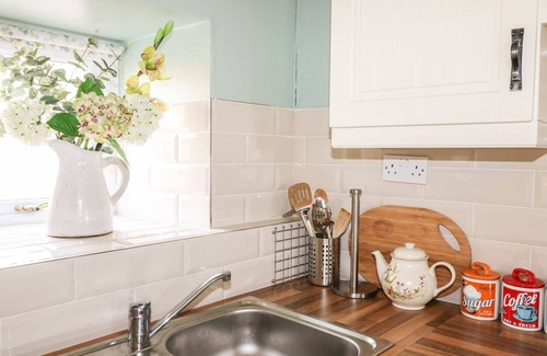 Rostrevor Cottage | PAT WHITE'S COTTAGE, pet friendly, with open fire in Rostrevor