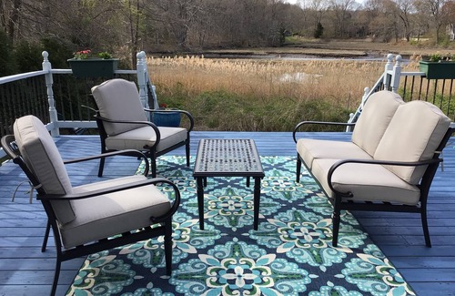 Westbrook Center House | Patchogue River Retreat, 8 minute walk to West Beach