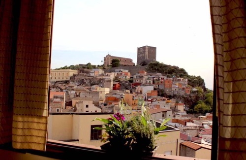 Paterno Apartment | Paterno: Sicily-Attic in front of the Norman castle of Paternò