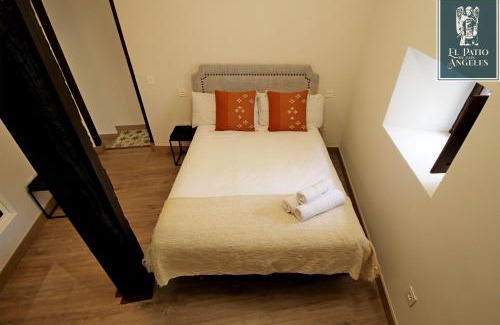 Toledo City Center Apartment | Patio de los Ángeles