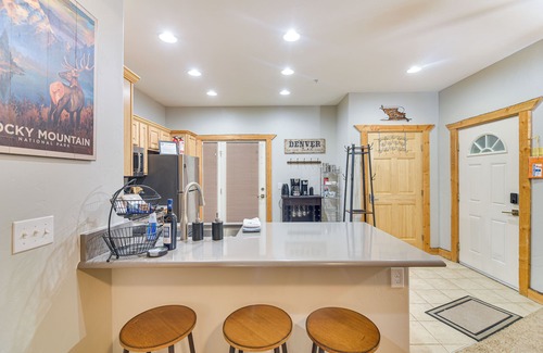 Grand Lake Condo | Patio & Mountain Views: Central Grand Lake Condo!