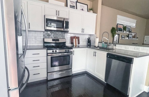 West Portland Park House | Patio w/fire pit home ✶ 10min to DT → Has it all!