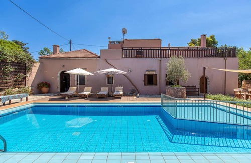 Pitharion Villa | Patitiri - Three Bedroom Villa, Sleeps 6