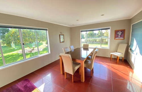 Patons Rock Villa | Paton's Beachfront Villa